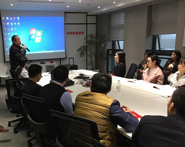 紀(jì)檢監(jiān)察部赴租賃公司開(kāi)展廉潔教育培訓(xùn)活動(dòng)